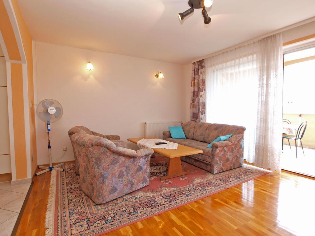 Apartments Denis 19 Fažana Exterior foto