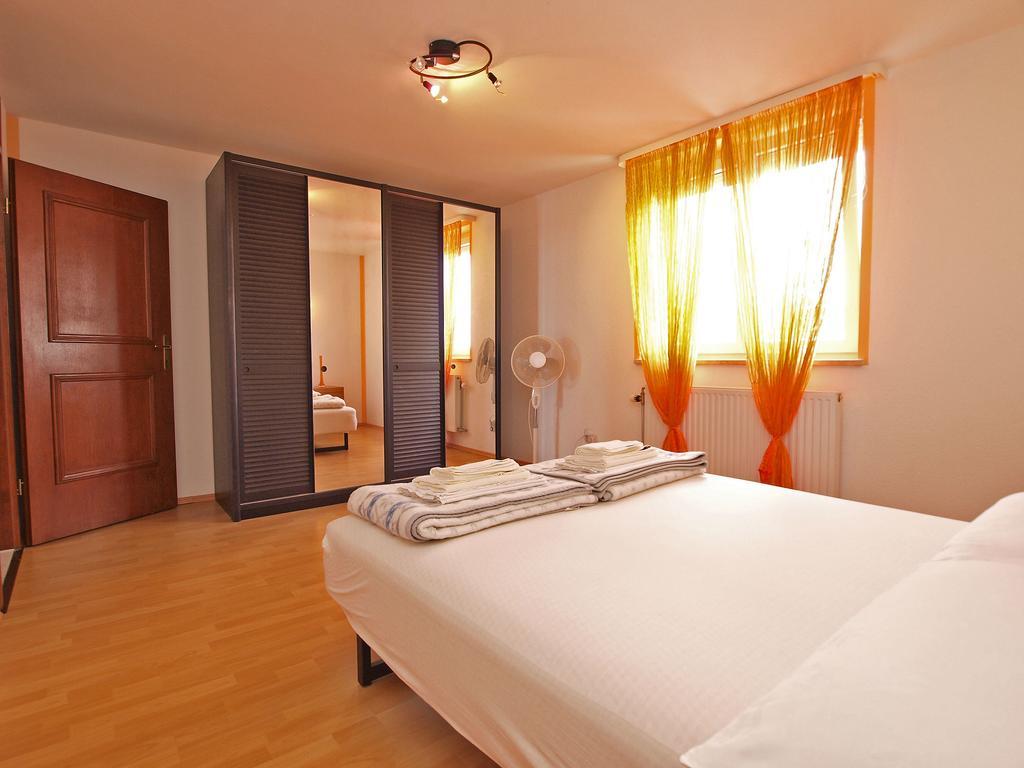 Apartments Denis 19 Fažana Exterior foto