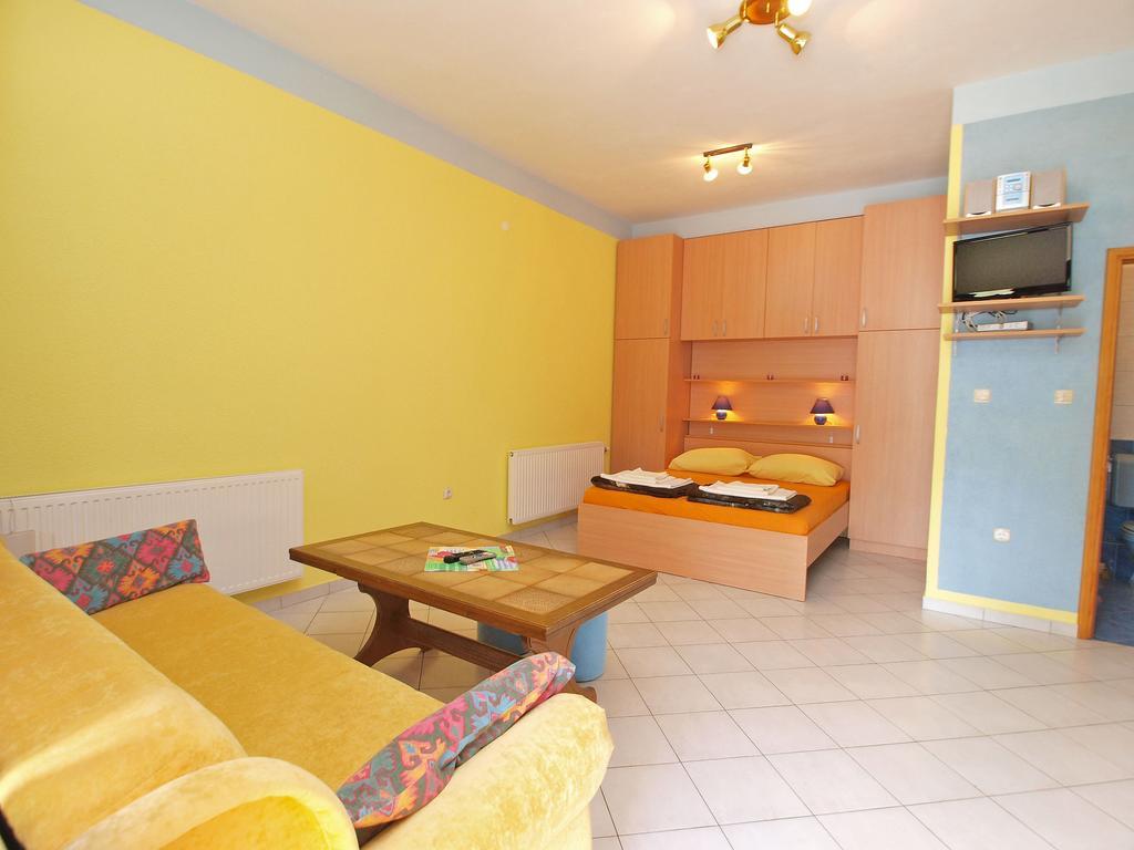 Apartments Denis 19 Fažana Exterior foto