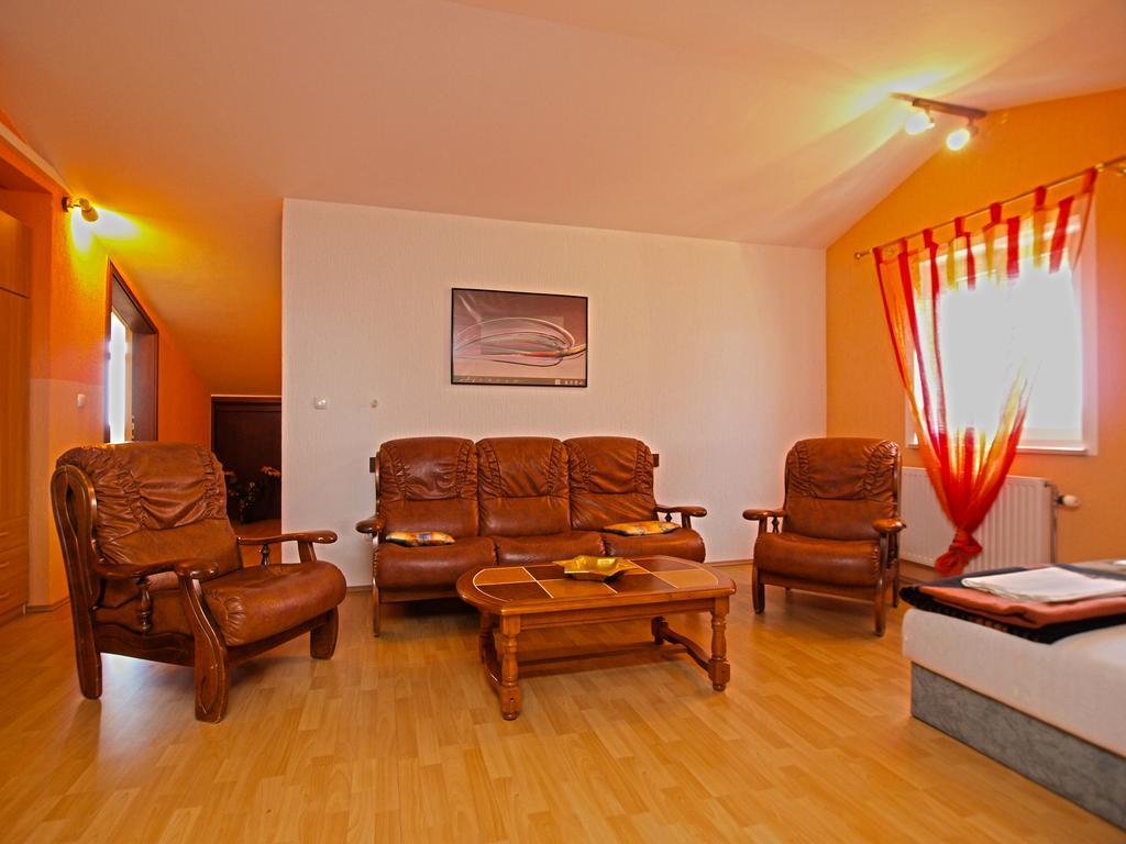Apartments Denis 19 Fažana Exterior foto