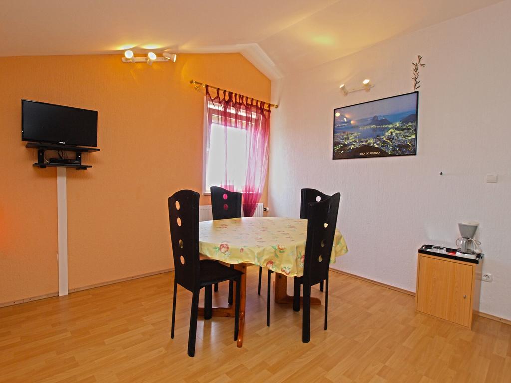Apartments Denis 19 Fažana Exterior foto